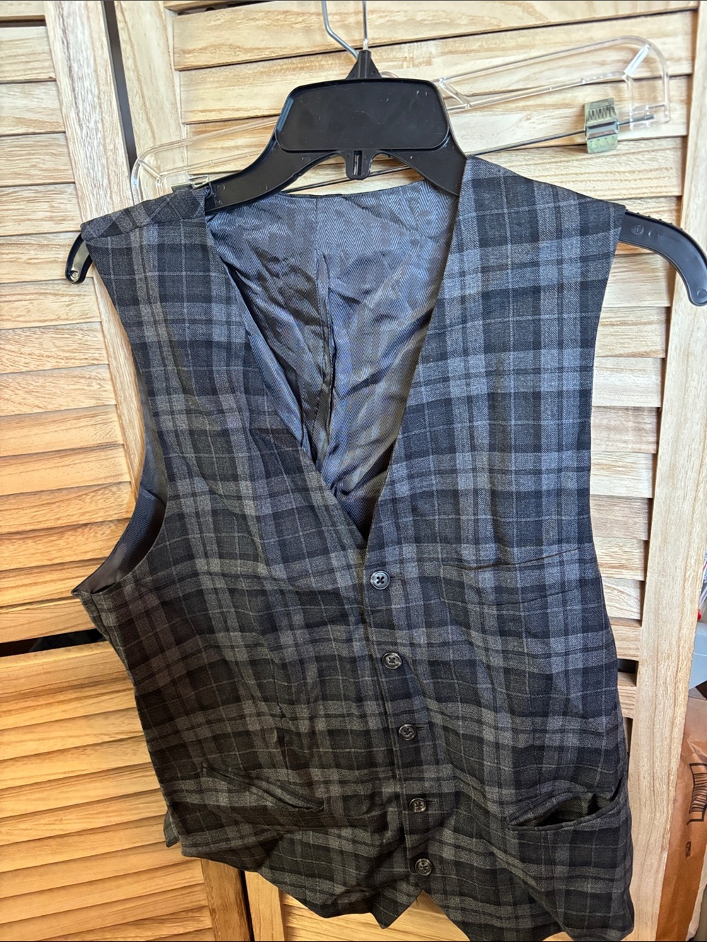 Men's Plaid Button Vest in Charcoal and Black 39R